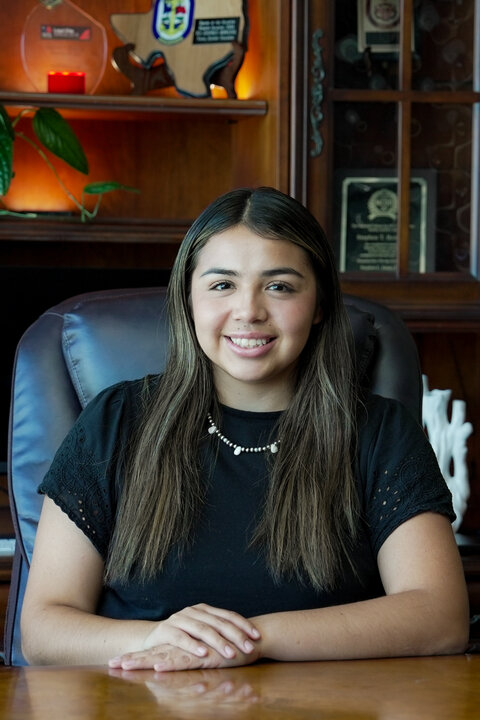 Karina Correa Venegas, Reception, Texas Defense Team